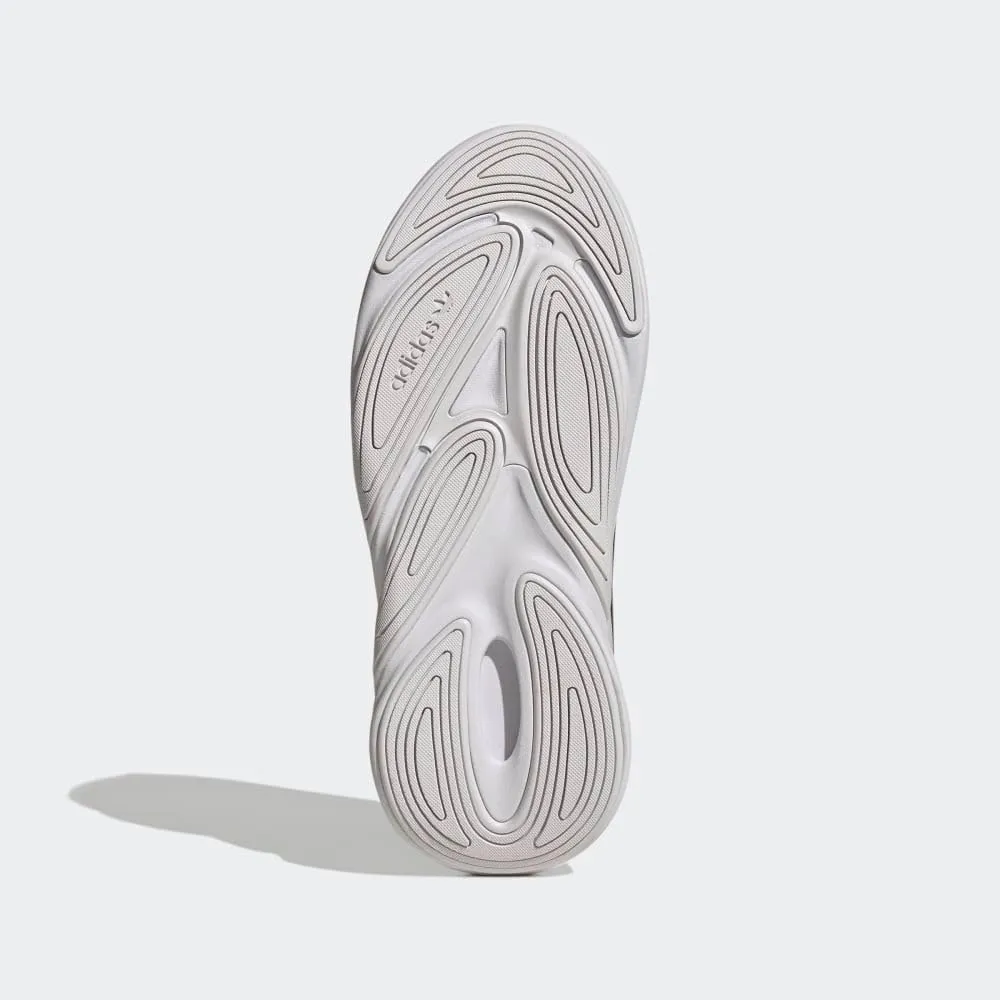 adidas Originals Women's Ozelia Sneaker