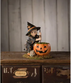 Bethany Lowe Resin Pumpkin Brewing Piper Figurine, Multicolor