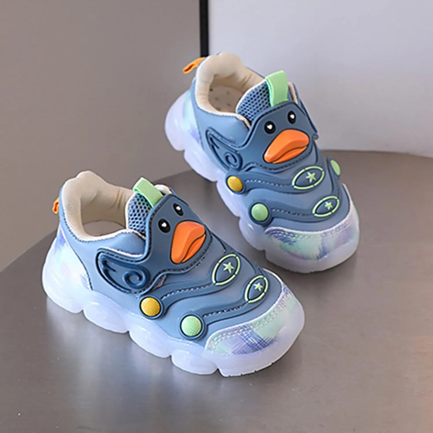Boys Girls Light Up Shoes Flashing Lightweight Mesh Breathable Adorable Running Sneakers for Toddler and Little Kid