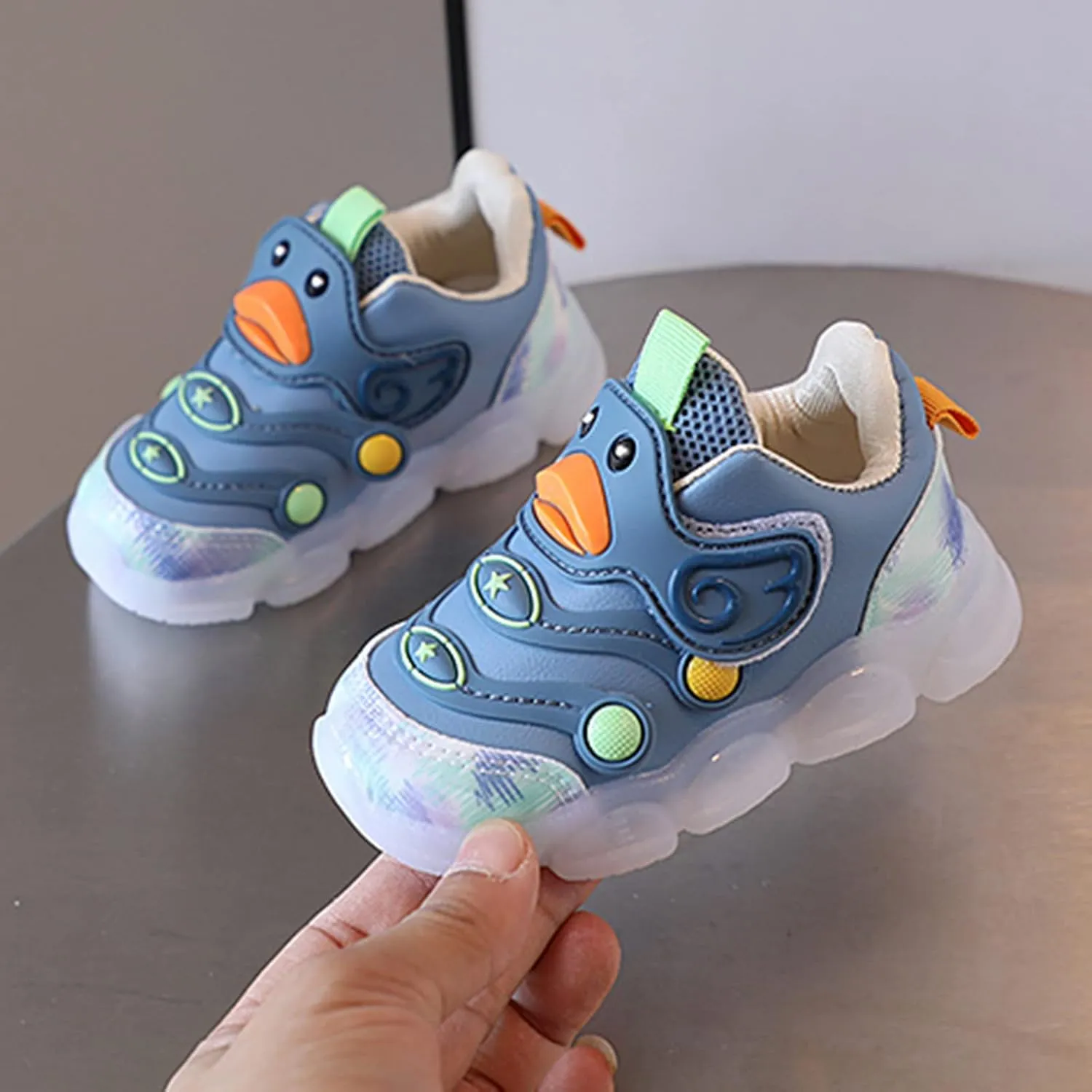 Boys Girls Light Up Shoes Flashing Lightweight Mesh Breathable Adorable Running Sneakers for Toddler and Little Kid