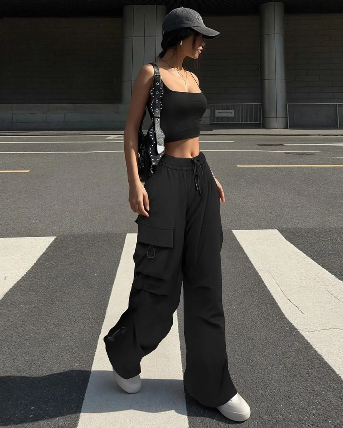 Cargo Pants Women Baggy High Waisted Parachute Pants with Pockets Wide Leg Y2K Casual Pants for Women