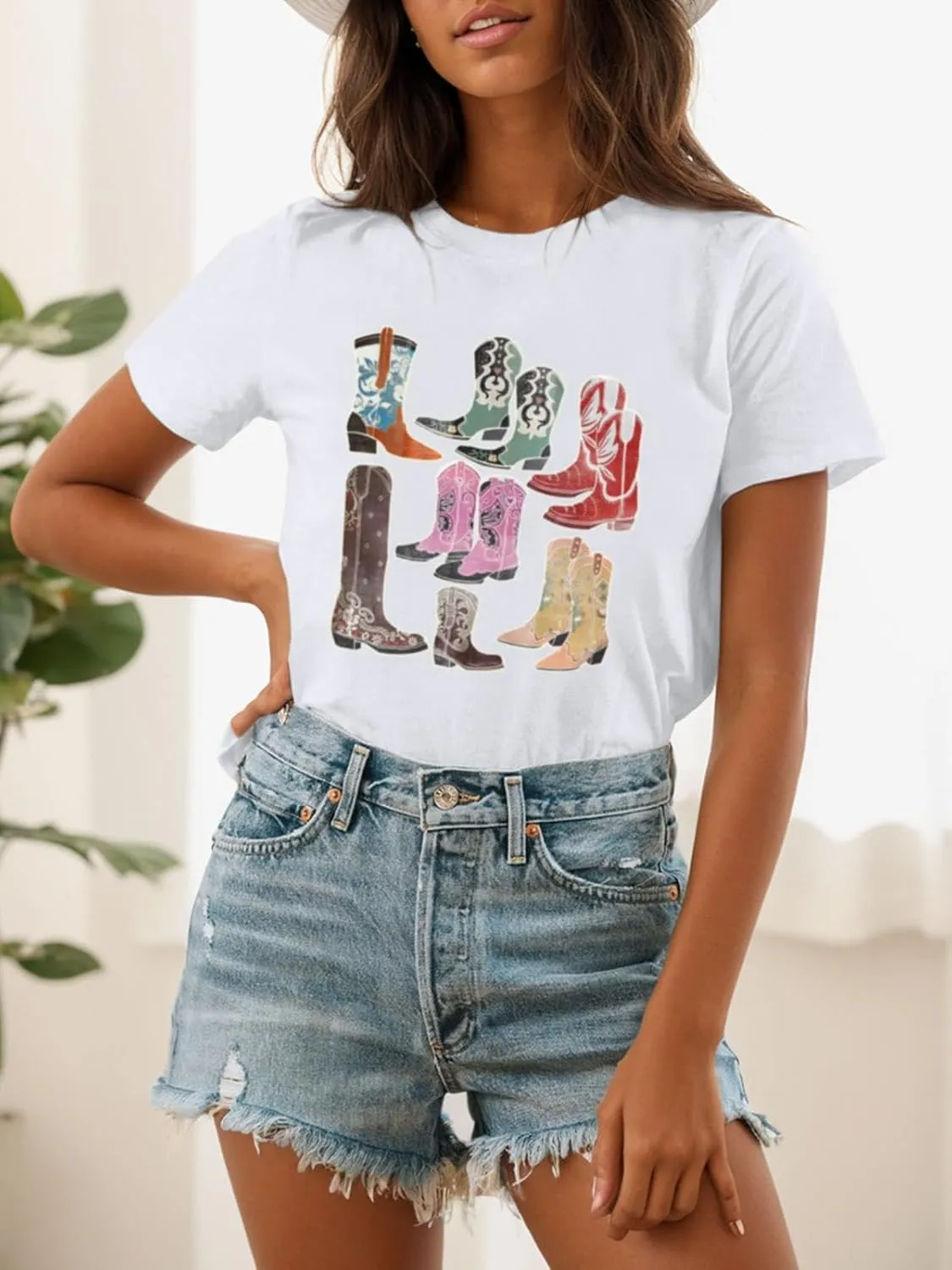 Cowboy Shirts for Women Western Cowgirl Country Graphic Tees Rodeo Boot Vintage T Shirts Music Cute Concert Outfit