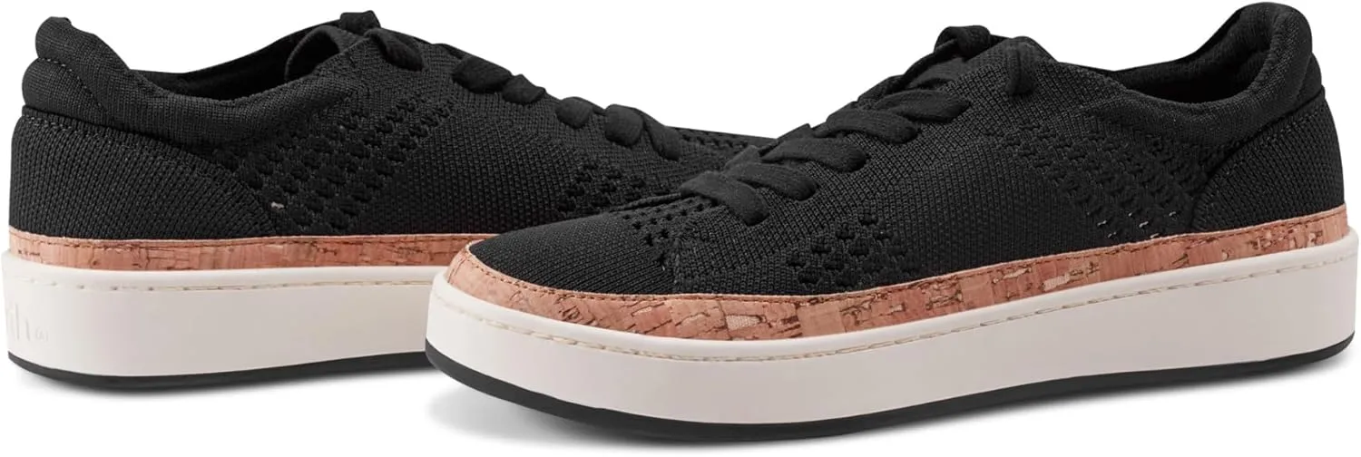 Earth Women's Knight Sneaker