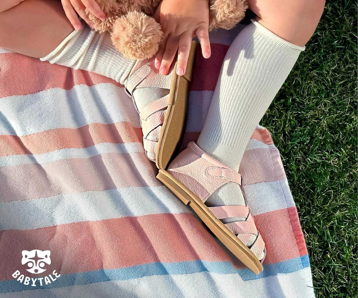 Genuine leather Closed Toe Girls' sandals for toddler/small kids