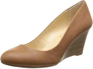 Jessica Simpson Women's Sampson Round Toe Wedge Heels Pumps