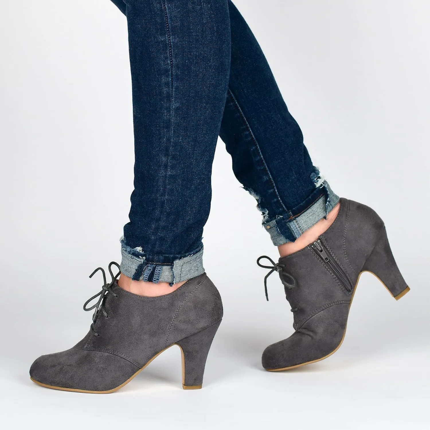 Journee Women's Leona Booties