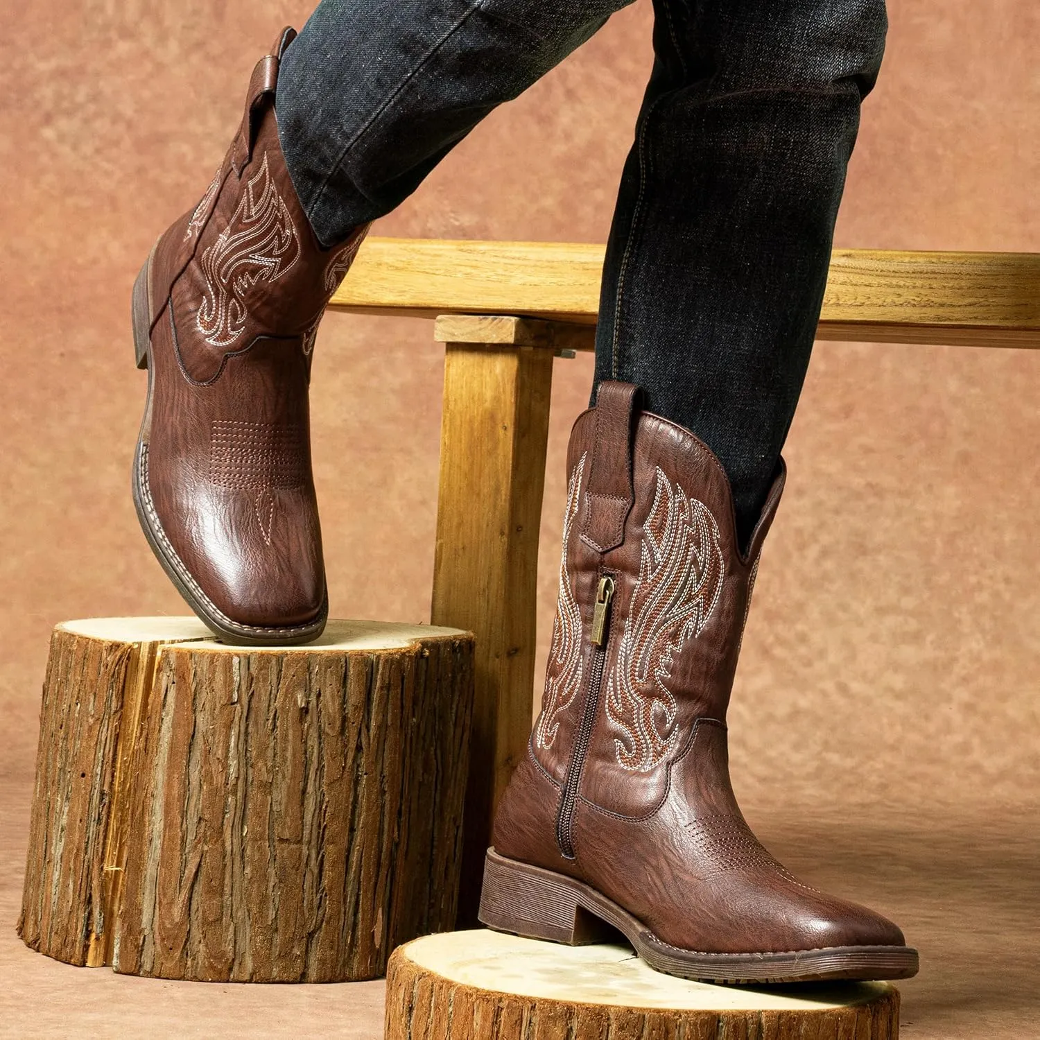 Jousen Cowboy Boots for Men Embroidery Men's Western Boots Retro Square Toe Mens Boots Botas Vaqueras Para Hombre