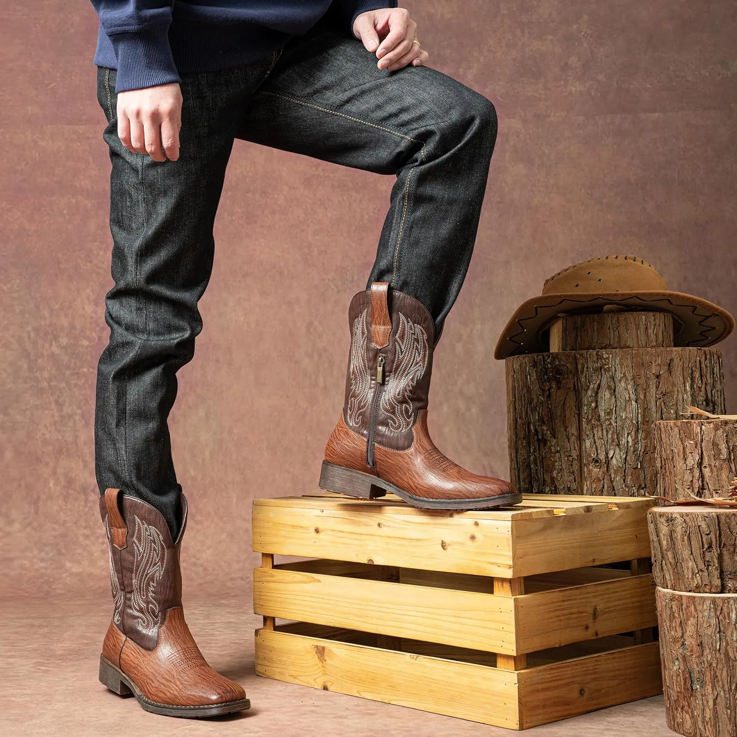 Jousen Cowboy Boots for Men Embroidery Men's Western Boots Retro Square Toe Mens Boots Botas Vaqueras Para Hombre