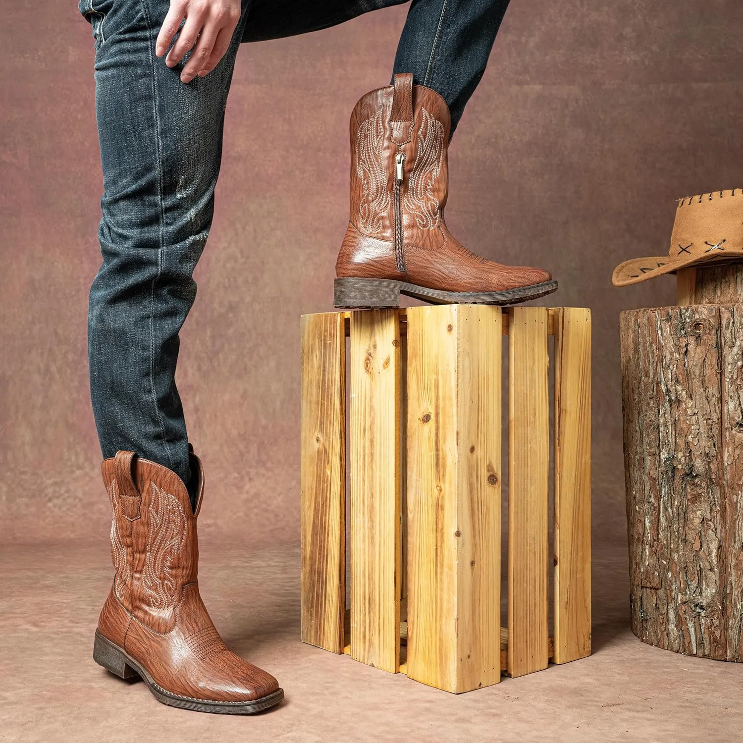 Jousen Cowboy Boots for Men Embroidery Men's Western Boots Retro Square Toe Mens Boots Botas Vaqueras Para Hombre