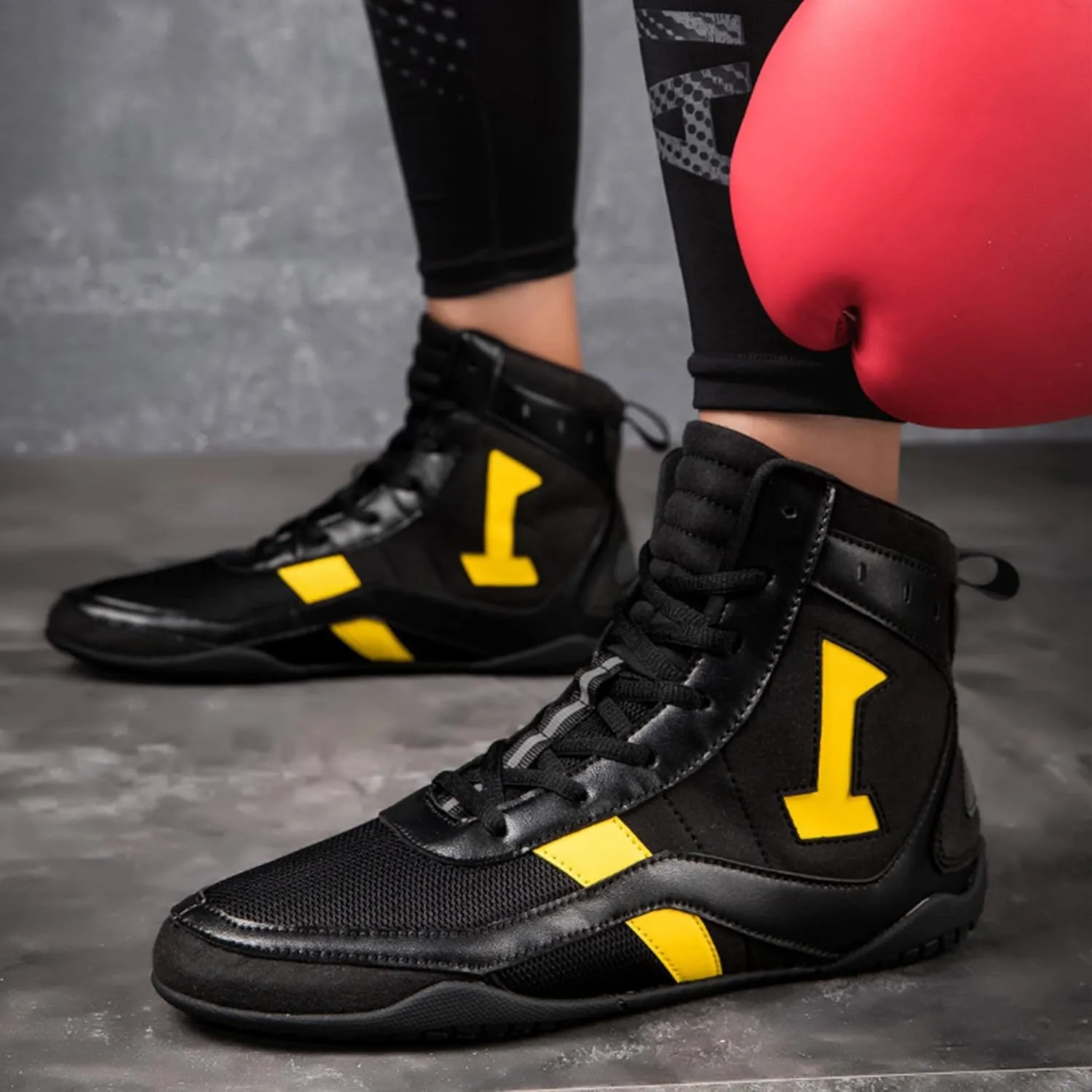 Laides Boxing Shoes, Professional Wrestling Shoes Female Kickboxing Sparring Trainers Breathable Bodybuilding Boots