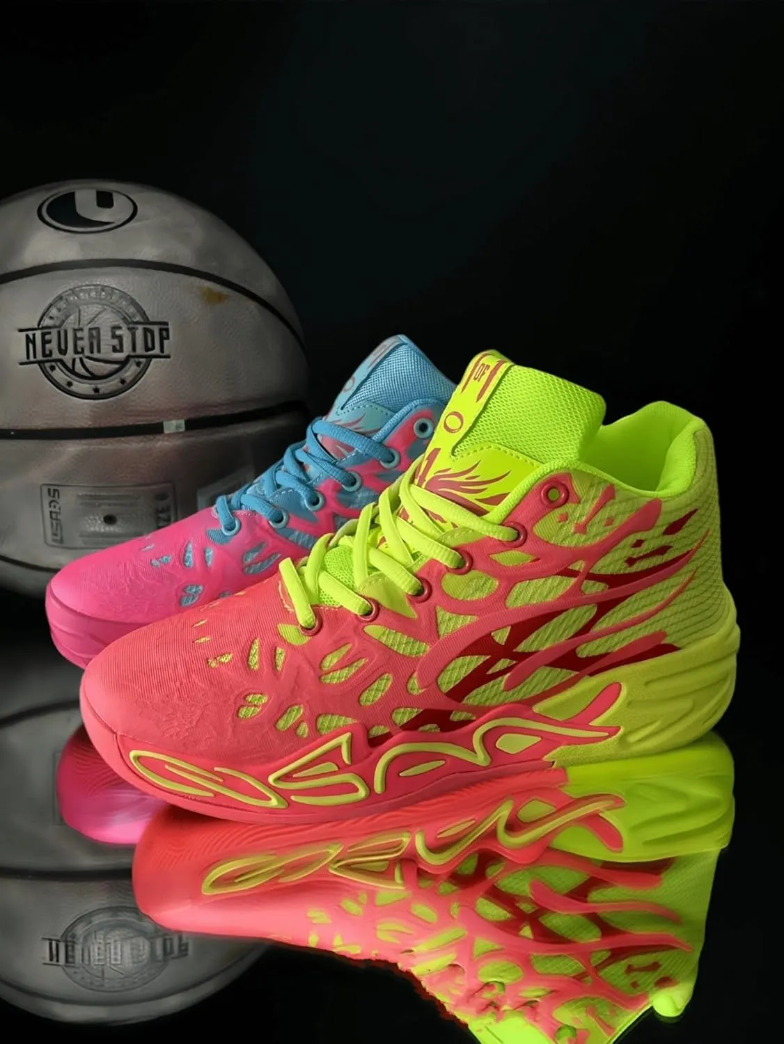 Men's Anti Slip Sports Shoes are Breathable Wear-Resistant Shock-Absorbing Rebound Basketball Boots