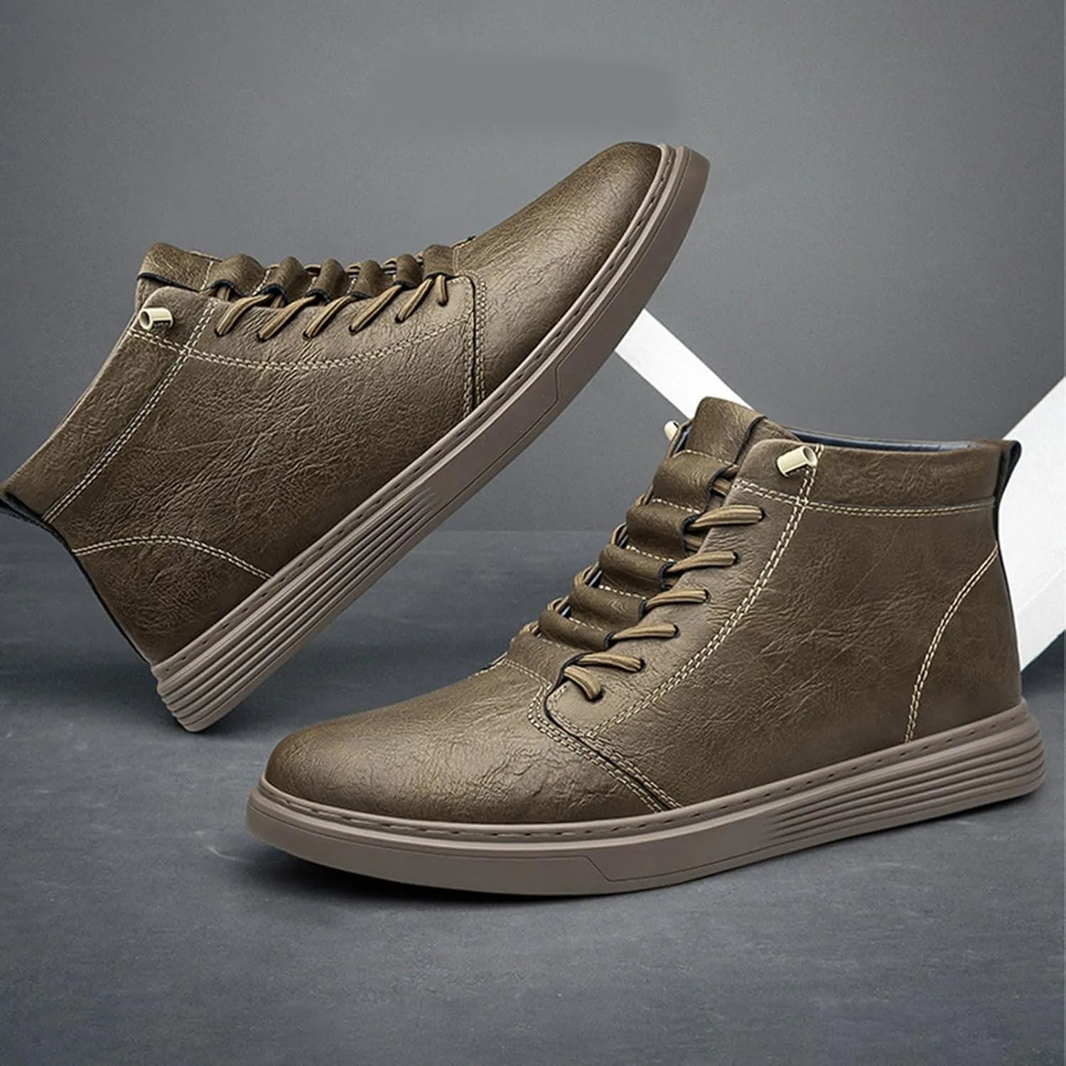 Men's Leather Embossed Flat High-Top Sneakers Autumn Plus Velvet Comfortable Warm Flat Non-Slip Lace-Up Chukka Boots Simple Fashion Walking Sports