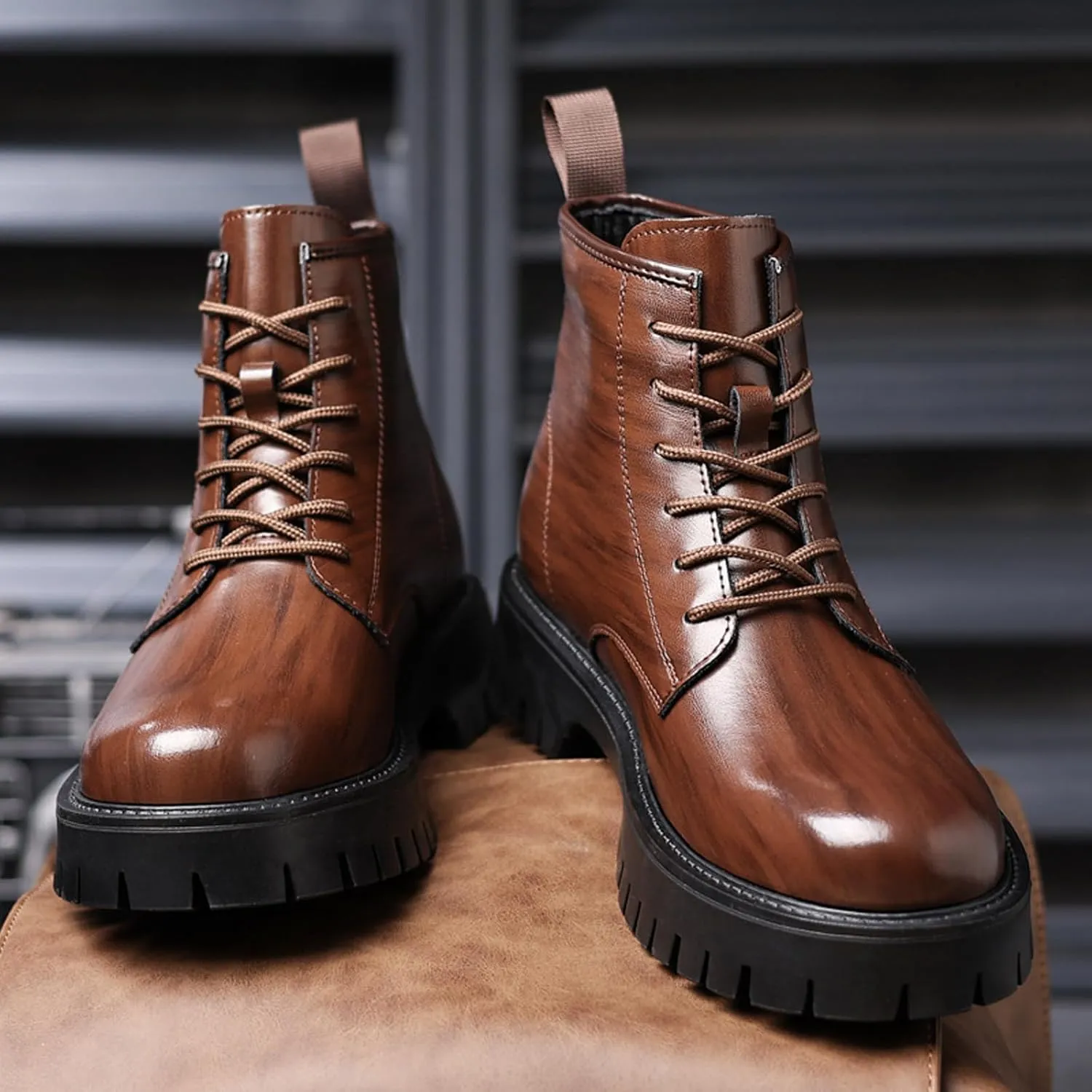 Men's Soft Leather Lug Sole Low Chunky Heel Combat Boots Retro Comfort Lace-up Round Toe Four Seasons Platform Block Heel Chukka Boots Casual Dress Riding Motorcycle Boots