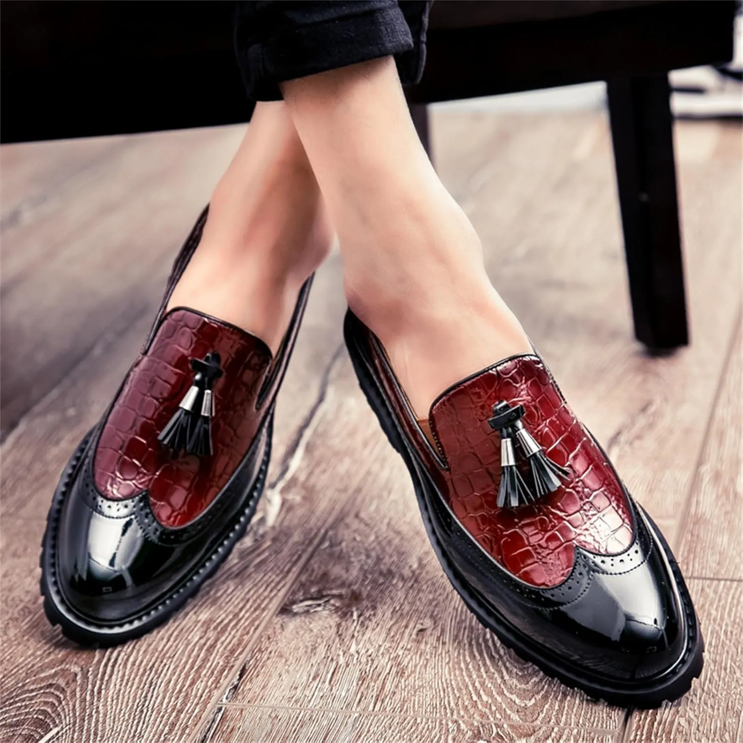 Men's Vintage Leather Wingtip Tassel Brogue Slip-On Dress Loafers Fashion Low-Top Breathable Smoking Formal Shoes Comfort Non-Slip Business Wedding Party Shoes