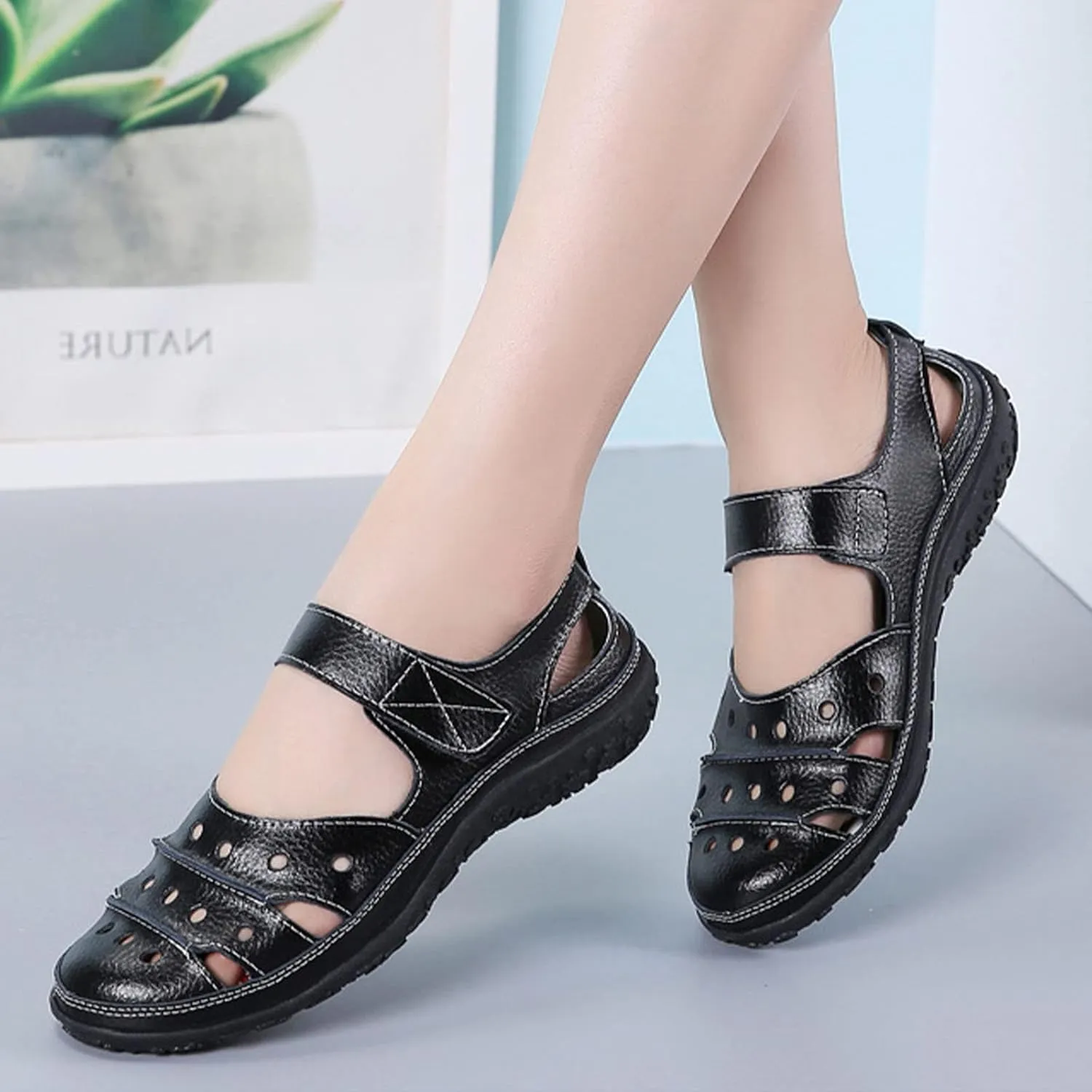 MOYOWEI Women's Leather Closed Toe Sandals Summer Casual Comfy Non-Slip Orthotic Softsole Ankle Strap Cutout Beach Mary Jane Shoes