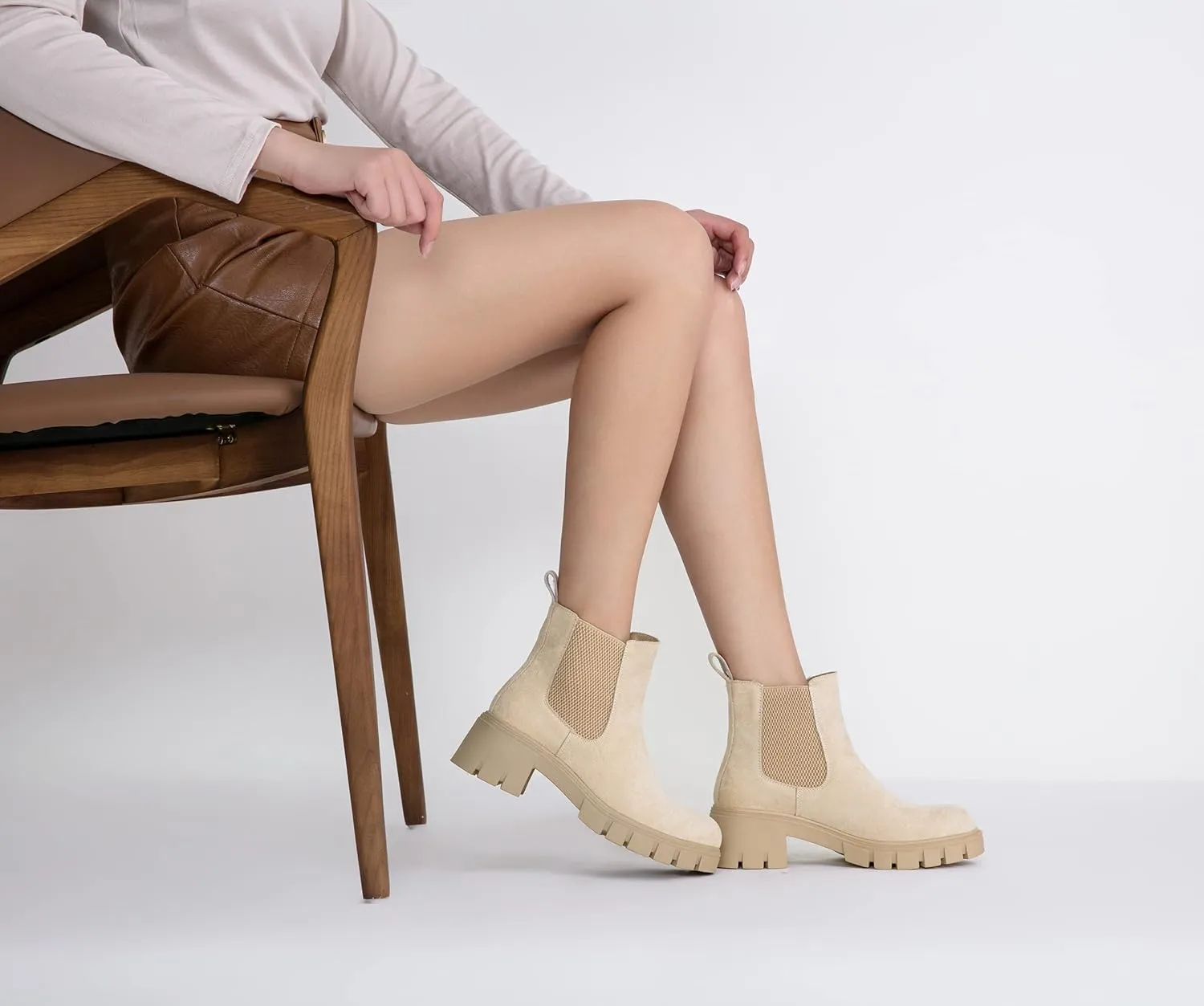 Vepose Women's 936 Chelsea Ankle Boots Platform Lug Sole Elastic Slip on Booties