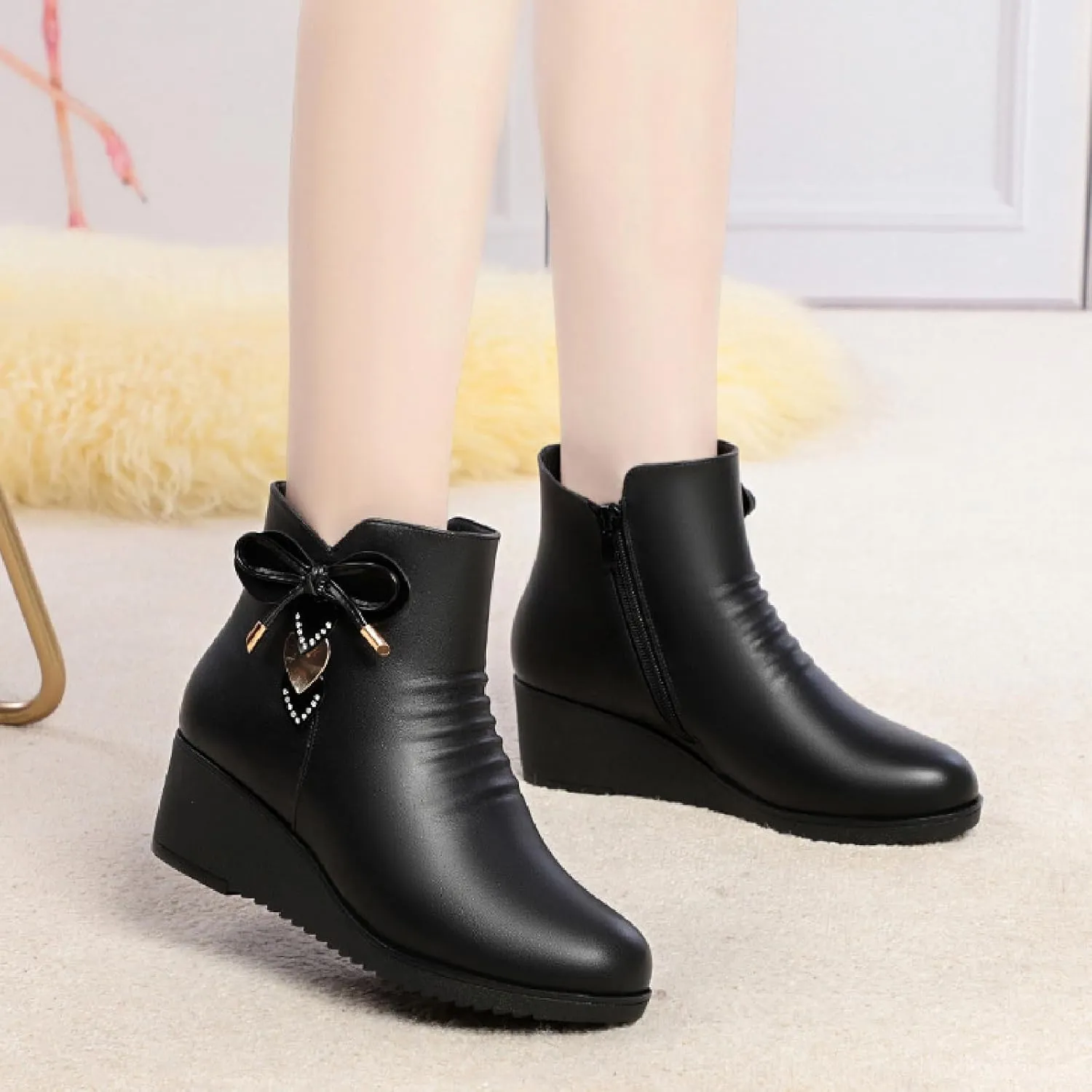 Women's Leather Wedge Ankle Boots with Side Zipper Warm Fur Lined Fashion Love Decor Comfortable Round Toe Anti-slip Platform Booties Winter Outdoor Work Walking Mom Boots
