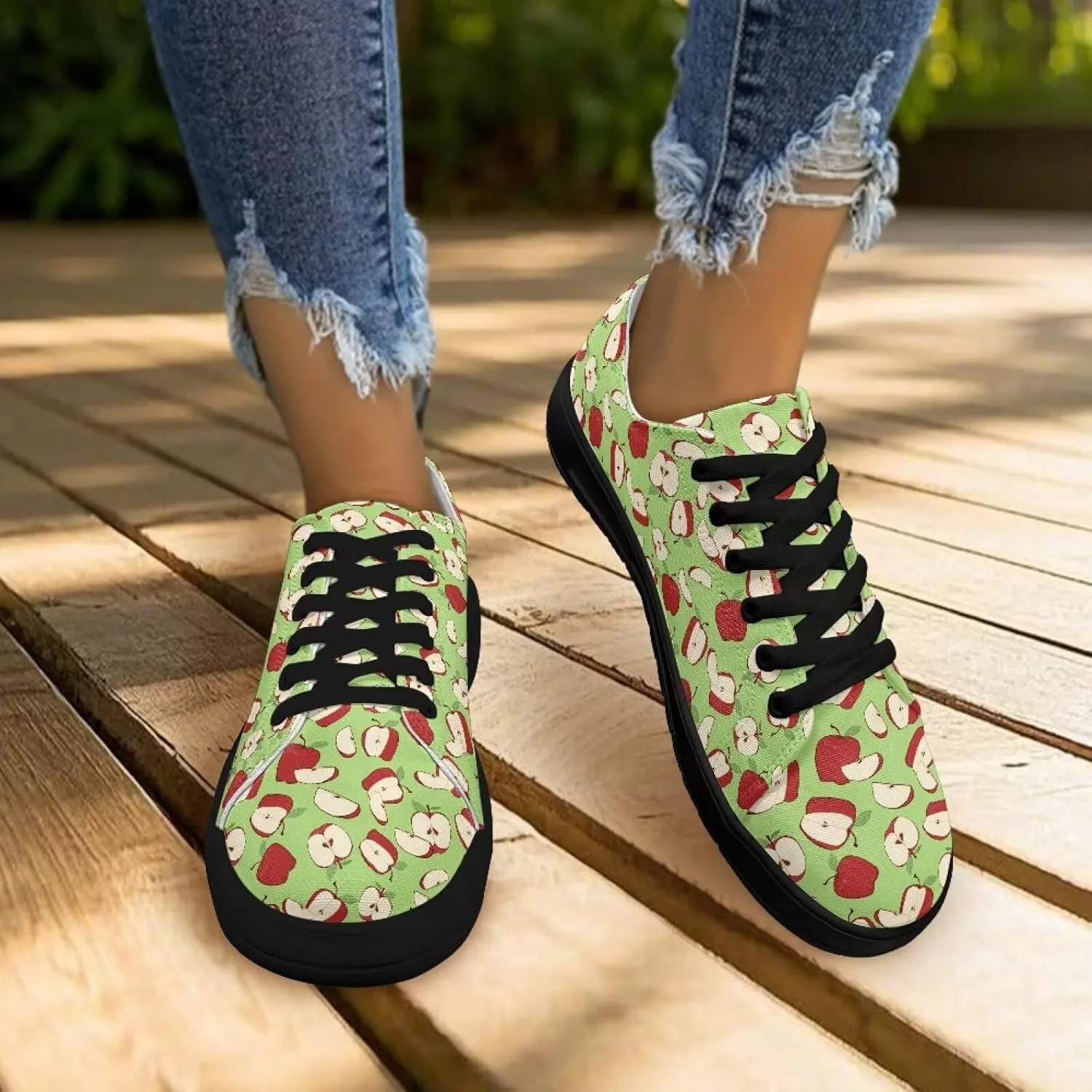 Women's Slip On Canvas Tennis Shoes Low Top Fashion Sneakers Casual Flats Walking Shoes Comfy Loafers US 5.5-13.5