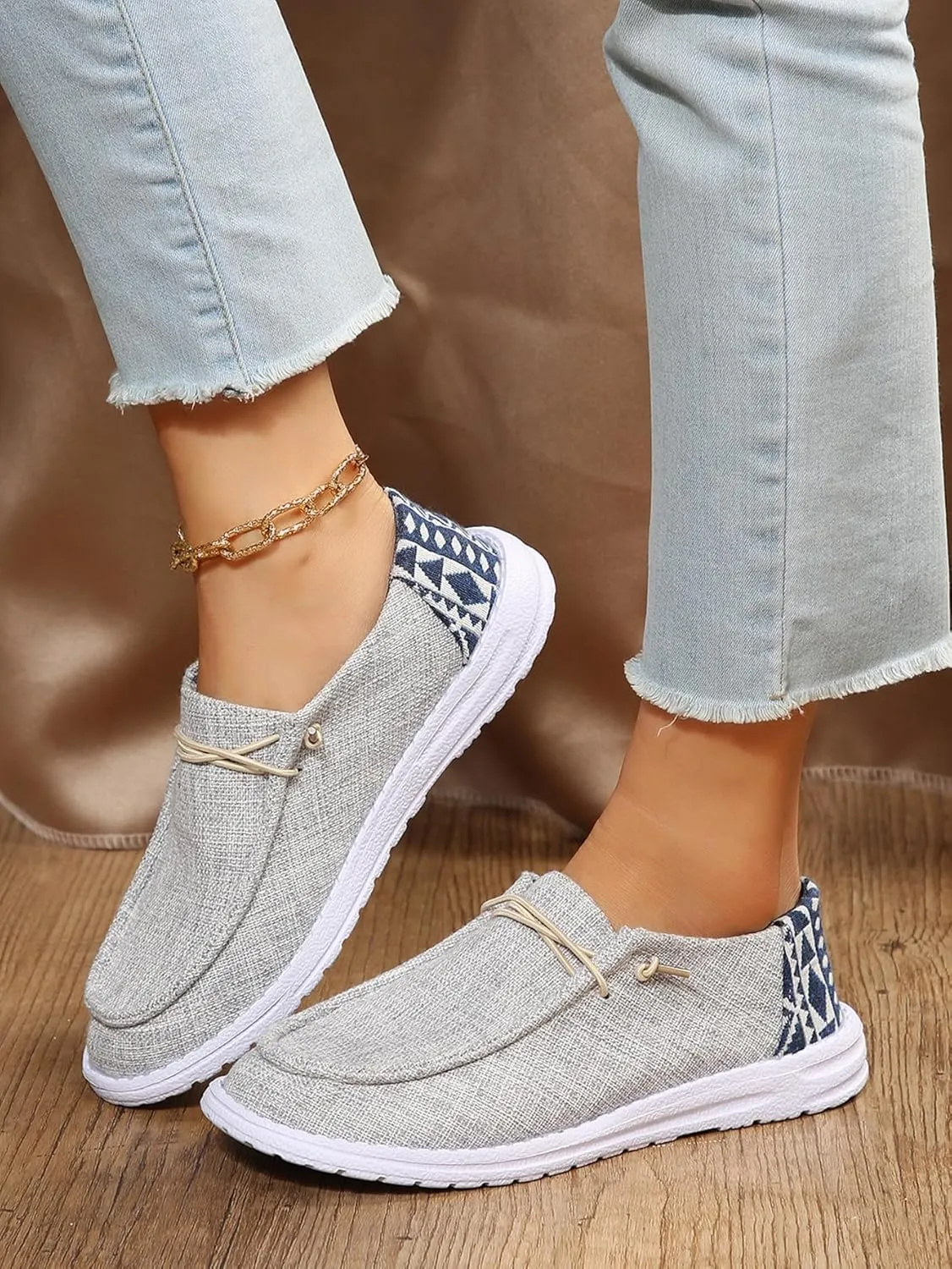 Women's Sunflower Print Canvas Casual Loafers Comfortable Light Weight Slip On Ultralight Sole Wide Boat Shoes Casual Lightweight Black Lace-Up Walking Flat Deck Shoes for Work and Traveling
