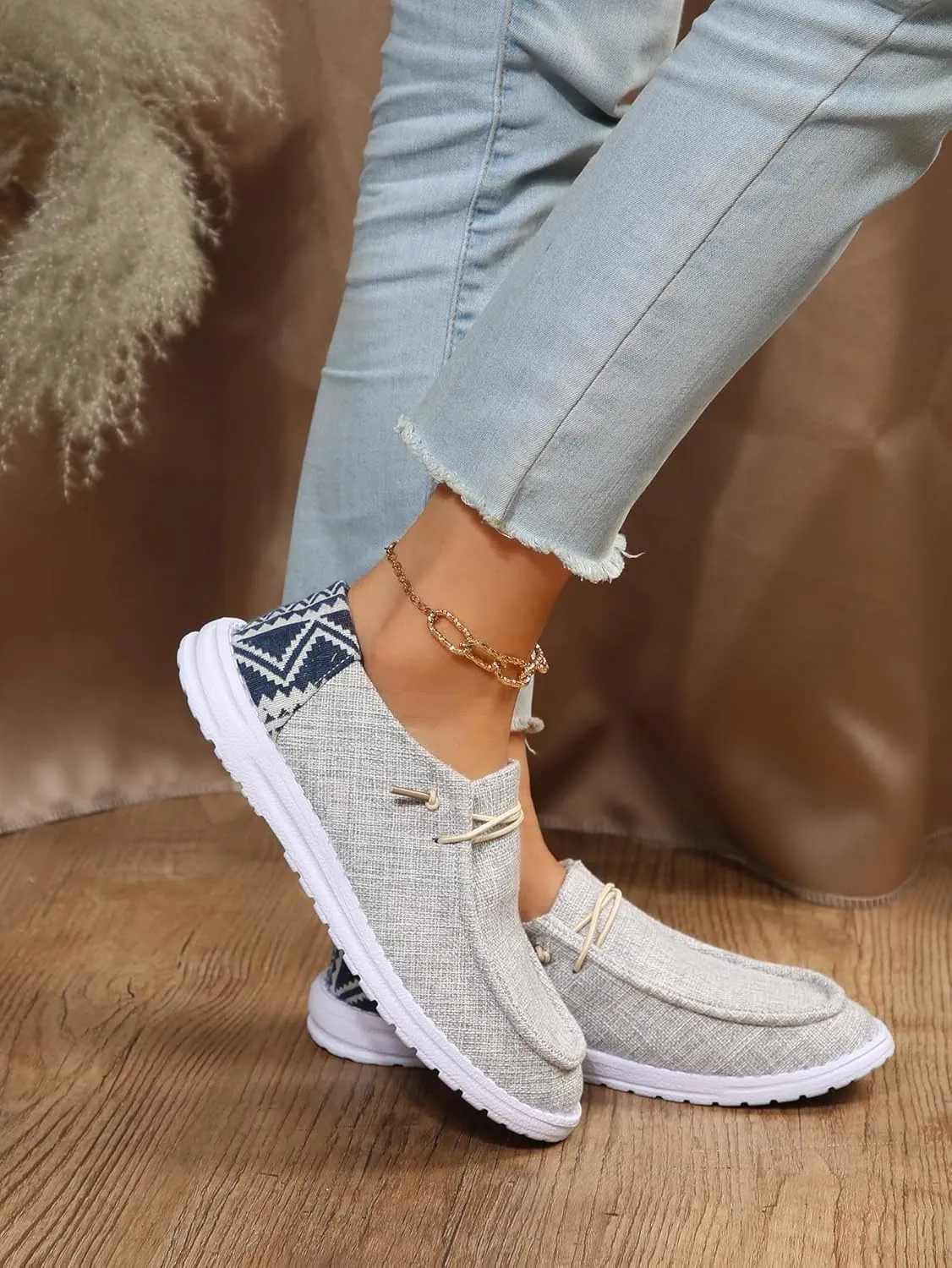 Women's Sunflower Print Canvas Casual Loafers Comfortable Light Weight Slip On Ultralight Sole Wide Boat Shoes Casual Lightweight Black Lace-Up Walking Flat Deck Shoes for Work and Traveling