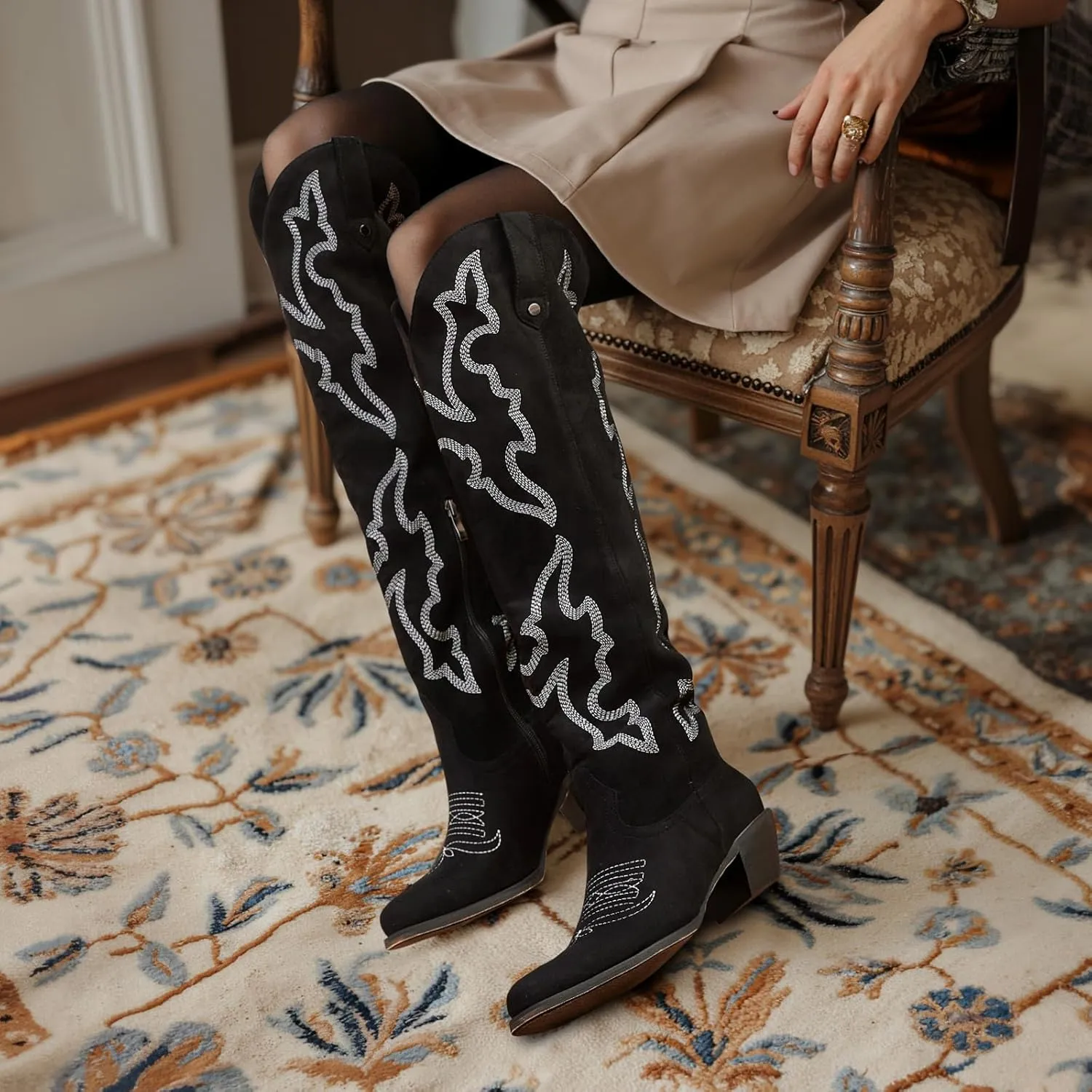 Womens White Cowgirl Boots Fashion Over the Knee Boots With Classic Embroidery Chunky Heels And Western Style